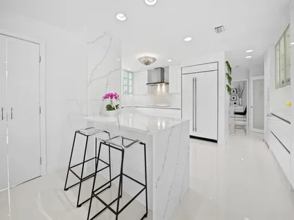 $2,590,000 | 2831 Northeast 40th Street, Fort Lauderdale, FL 33308