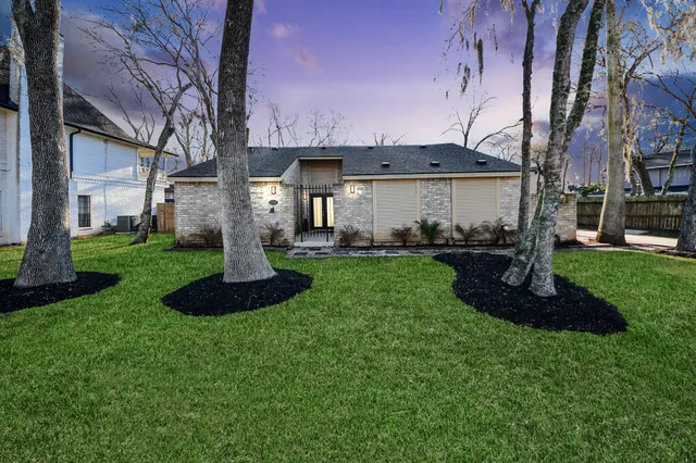 $415,000 | 1710 Wildwood Lane, Richmond, TX 77406