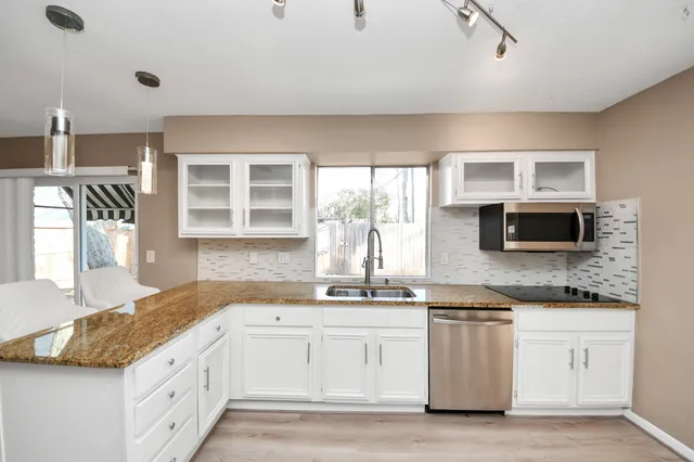 $415,000 | 1710 Wildwood Lane, Richmond, TX 77406