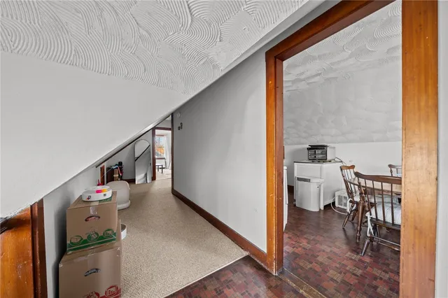 $1,500 | 350 Broadway, Unit 2, Newport, RI 02840