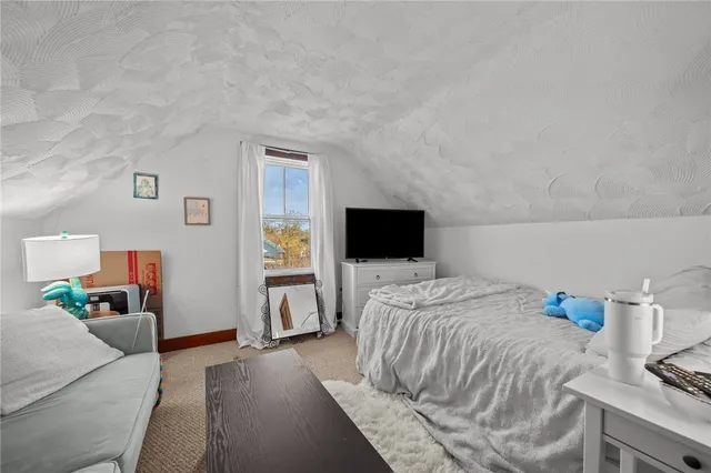 $1,500 | 350 Broadway, Unit 2, Newport, RI 02840