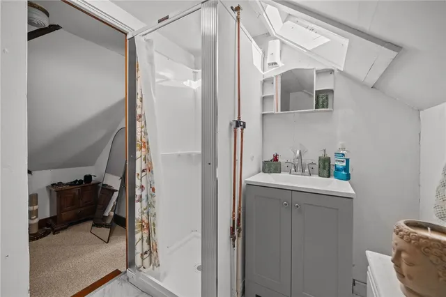 $1,500 | 350 Broadway, Unit 2, Newport, RI 02840