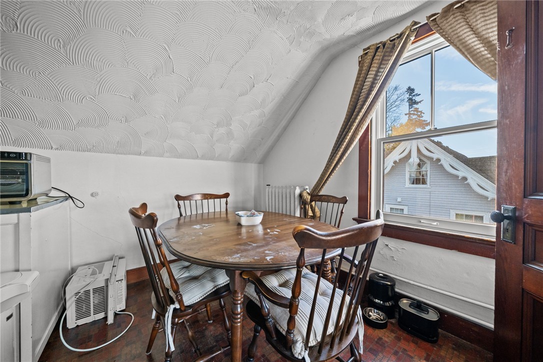 350 Broadway, Unit 2 Newport, RI 02840 - Photo 8 of 22