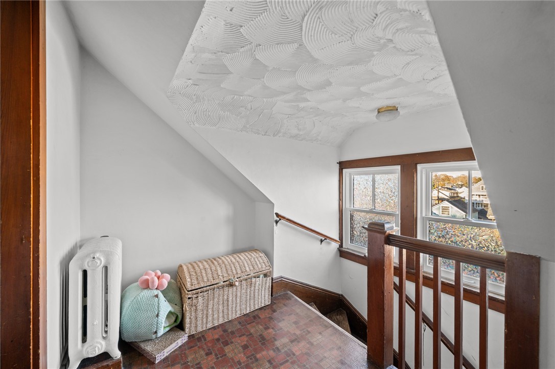 350 Broadway, Unit 2 Newport, RI 02840 - Photo 10 of 22