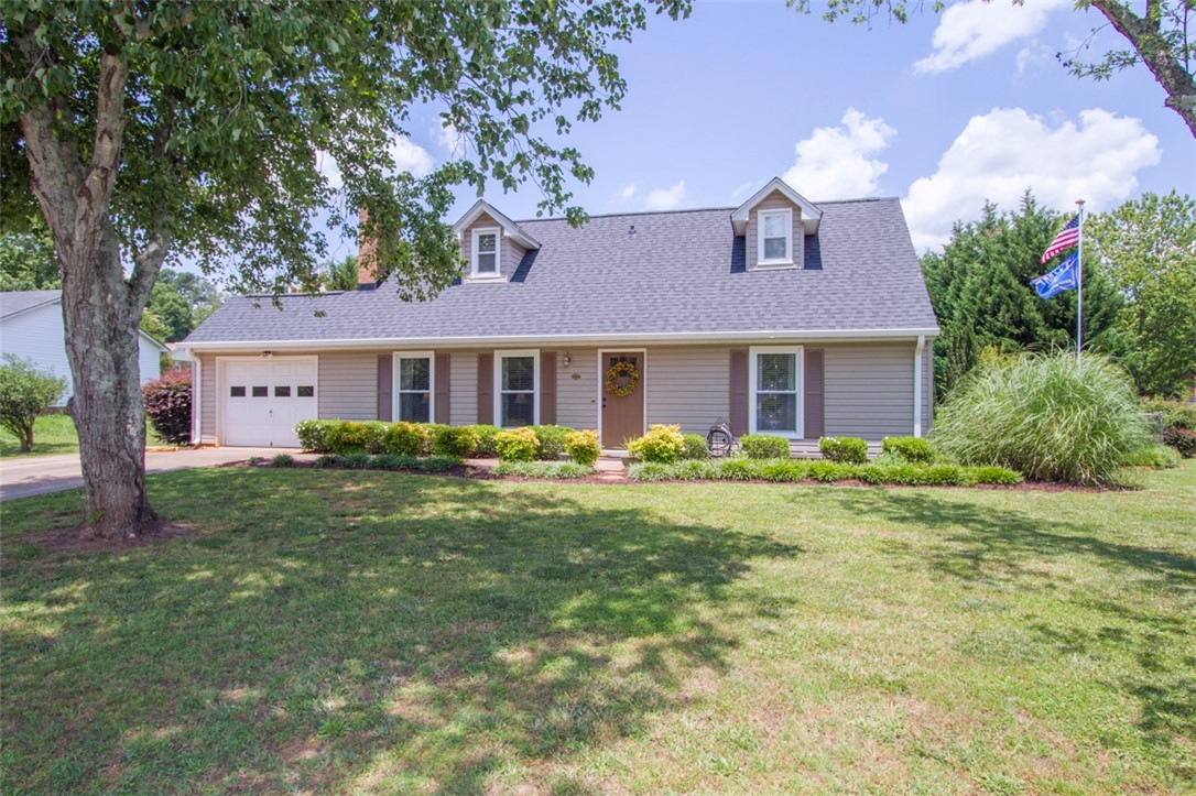 112 Sedgefield Court Anderson, SC 29621 - Photo 1 of 27