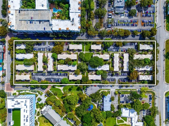 $599,000 | 152-nd Street Northeast 152nd Street, Miami, FL 33162