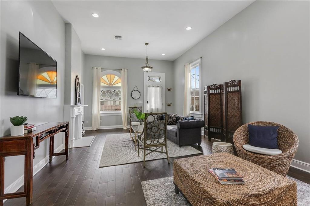 2626 General Pershing Street New Orleans, LA 70115 - Photo 3 of 15