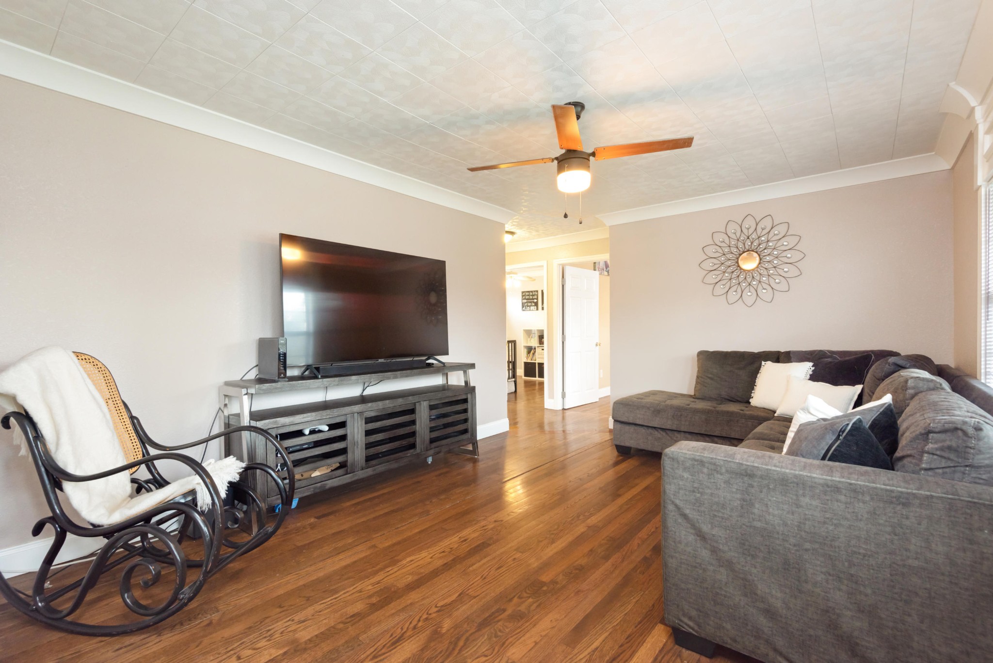 8320 Heiskell Road Powell, TN 37849 - Photo 4 of 37 Gallery Image 4