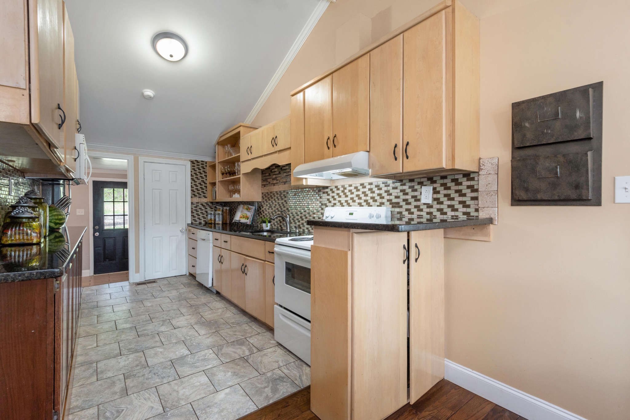 8320 Heiskell Road Powell, TN 37849 - Photo 8 of 37 Gallery Image 8