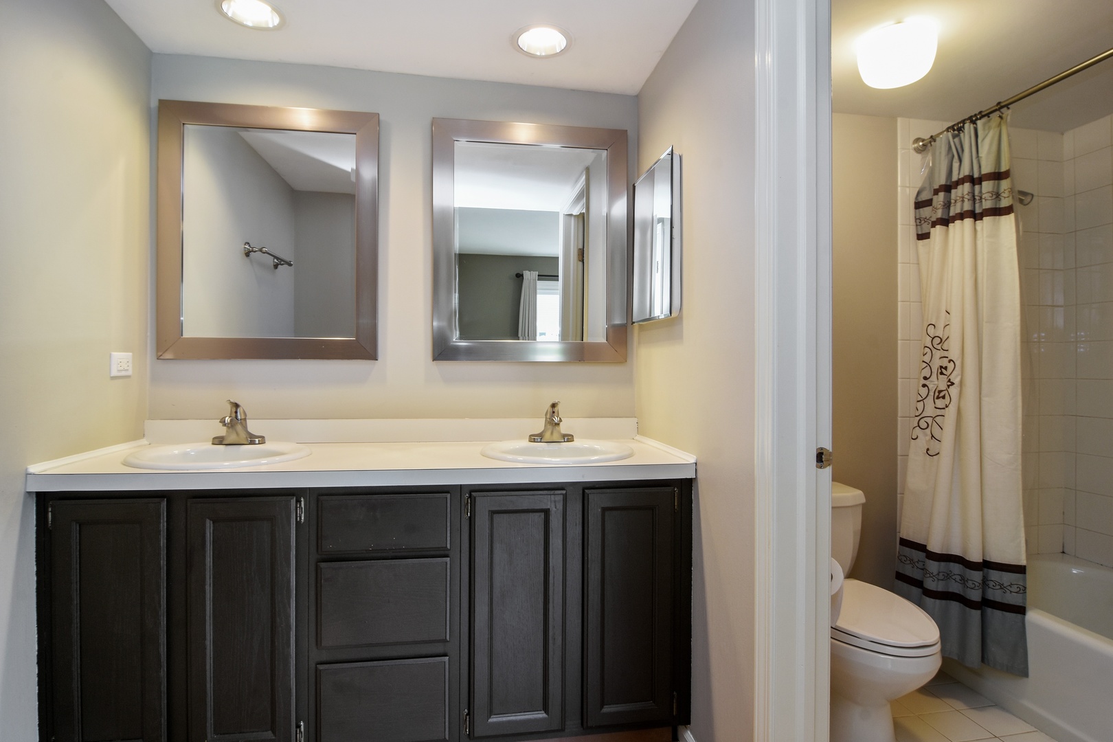 2 Black Twig Road Rolling Meadows, IL 60008 - Photo 14 of 24