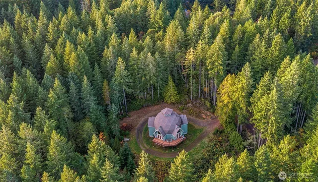 $899,000 | 9504 Southwest Caulfield Lane, Port Orchard, WA 98367