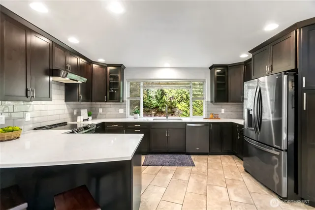 $899,000 | 9504 Southwest Caulfield Lane, Port Orchard, WA 98367