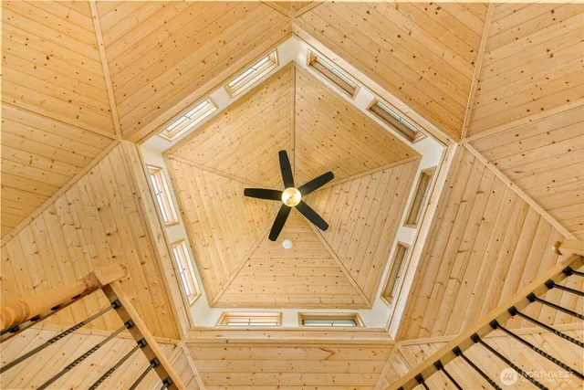 $899,000 | 9504 Southwest Caulfield Lane, Port Orchard, WA 98367