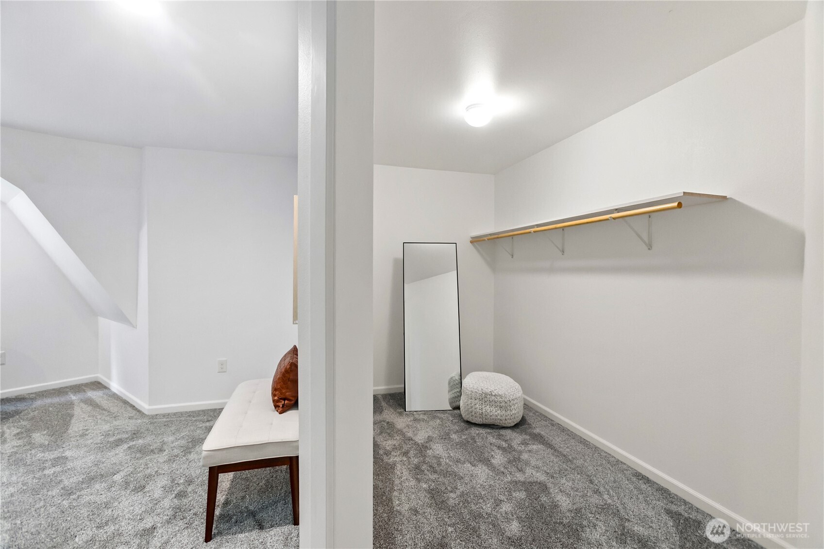 9504 Southwest Caulfield Lane Port Orchard, WA 98367 - Photo 22 of 40 a view of living room