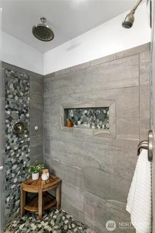 $899,000 | 9504 Southwest Caulfield Lane, Port Orchard, WA 98367