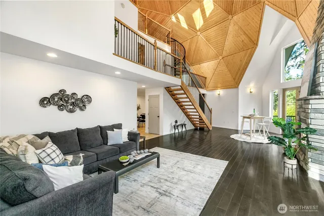 $899,000 | 9504 Southwest Caulfield Lane, Port Orchard, WA 98367