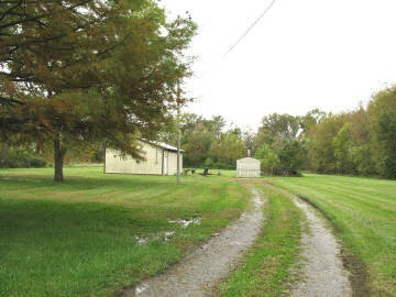 615 Charles Road Carbondale, IL 62901 - Photo 3 of 13