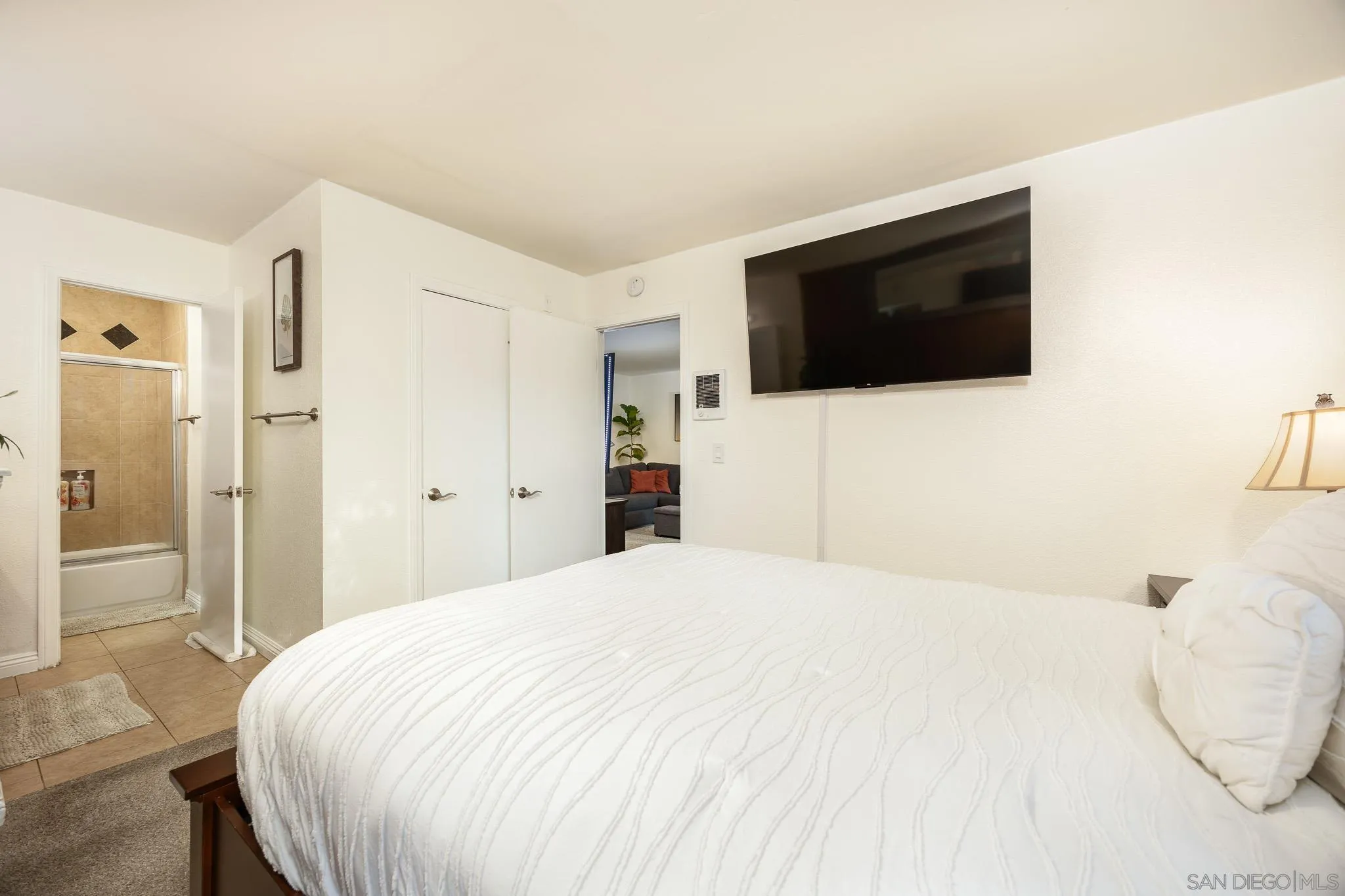 4860 Rolando Court, Unit 52 San Diego, CA 92115 - Photo 12 of 26