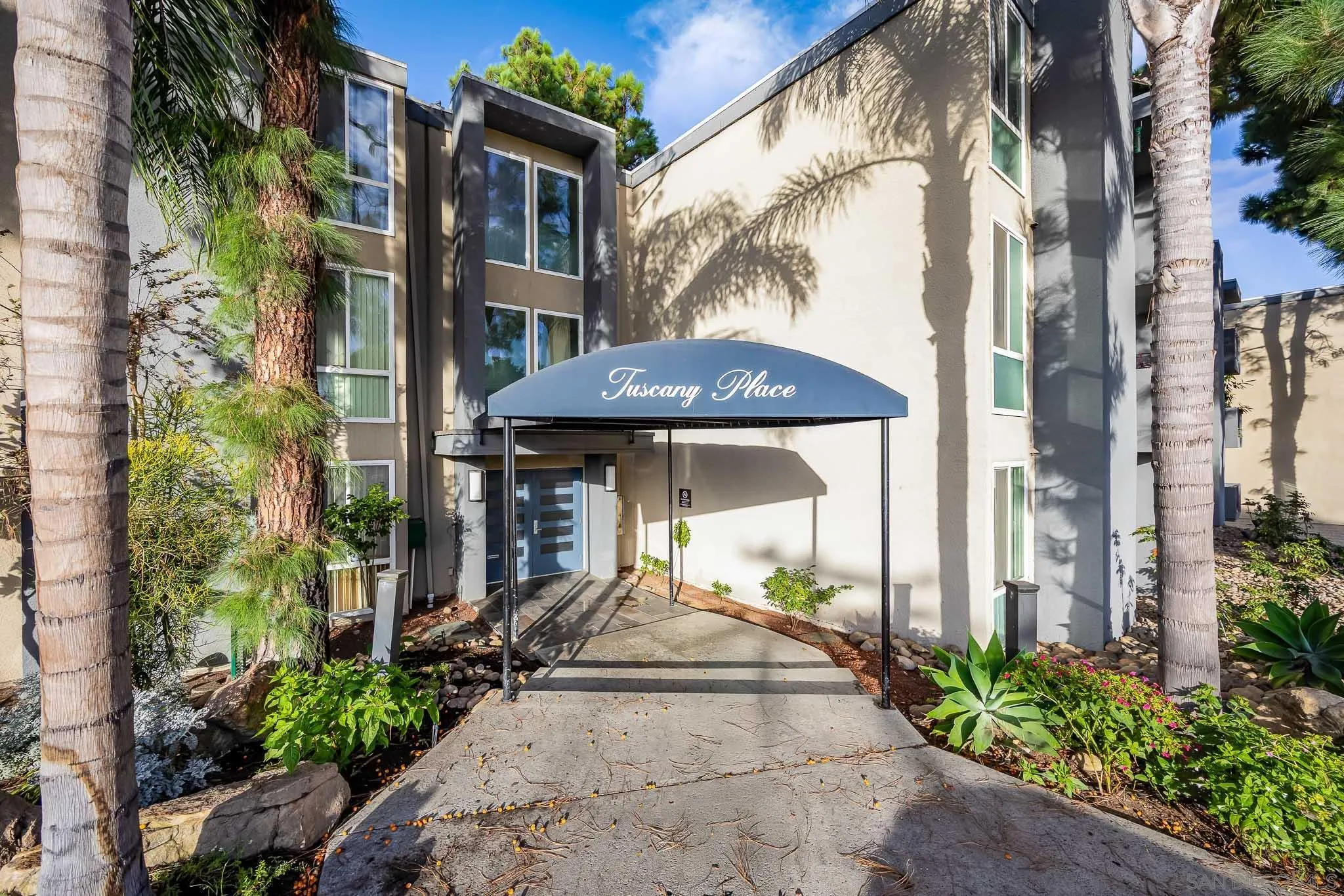 4860 Rolando Court, Unit 52 San Diego, CA 92115 - Photo 2 of 26