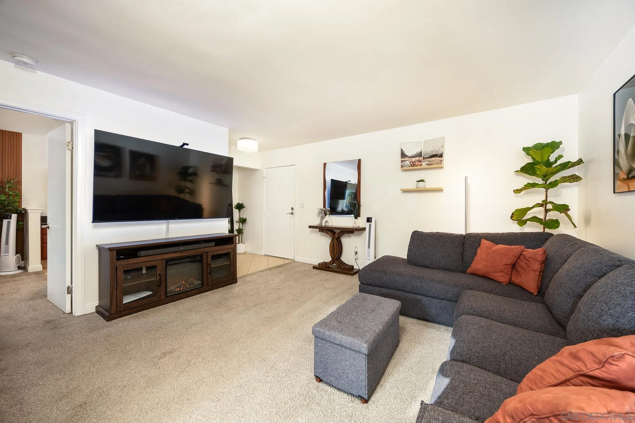 4860 Rolando Court, Unit 52 San Diego, CA 92115 - Photo 6 of 26