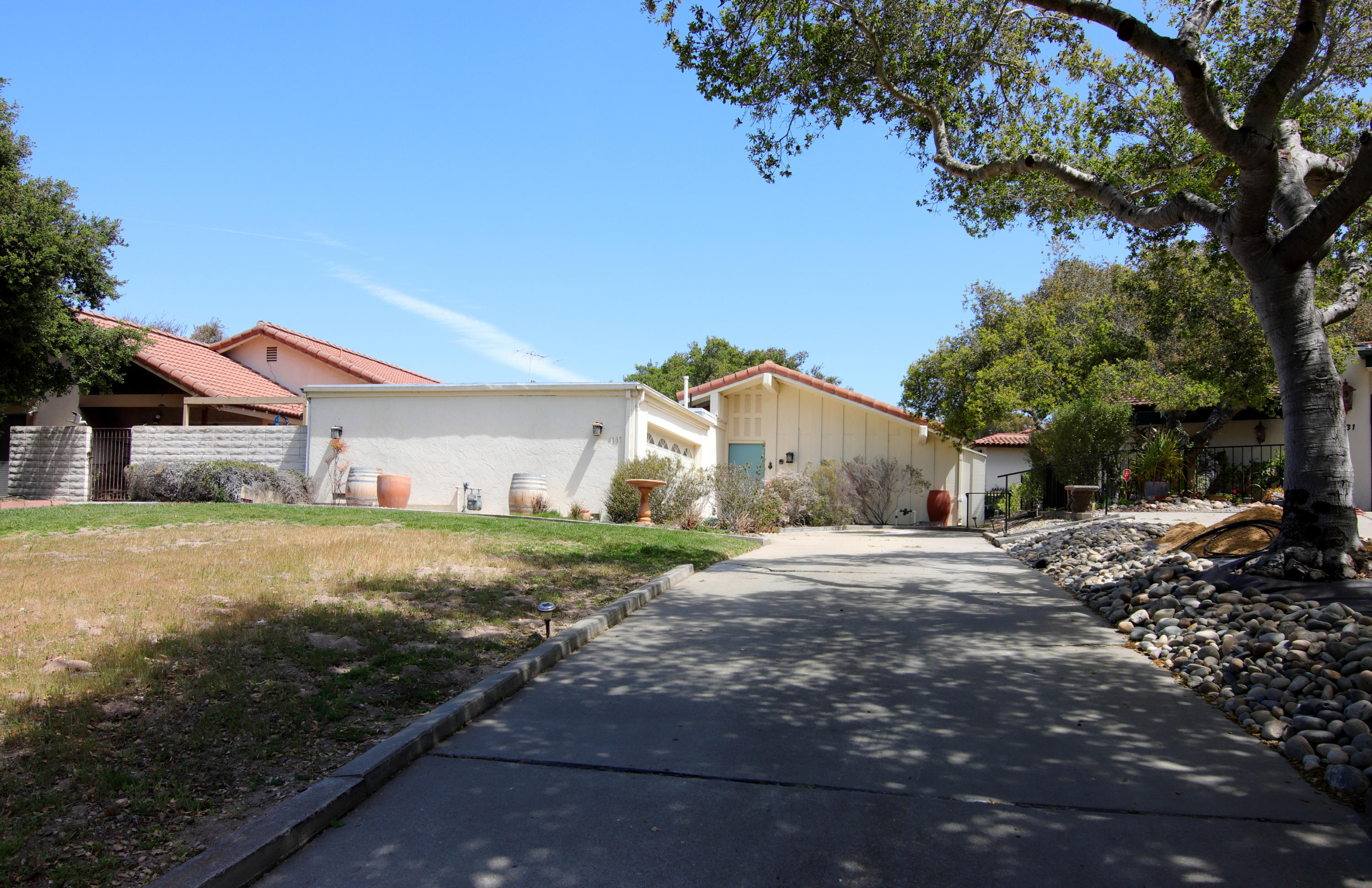 4137 Oakwood Road Lompoc, CA 93436 - Photo 2 of 22 4731oakwoodfront1