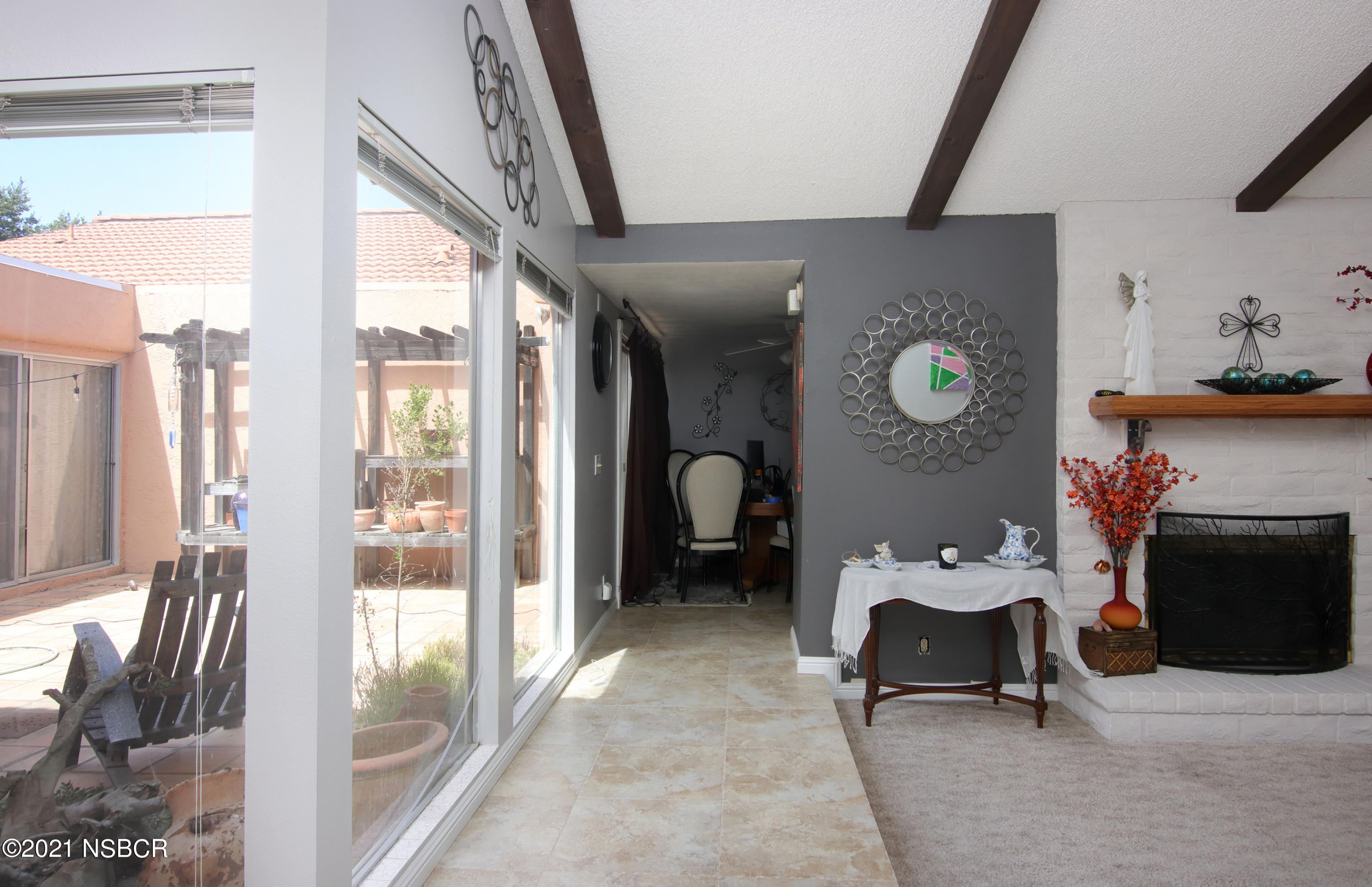 4137 Oakwood Road Lompoc, CA 93436 - Photo 6 of 22 4731Oakwoodviewtodining