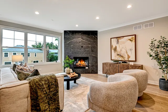 $980,000 | 131 Harding Avenue, Glen Ellyn, IL 60137