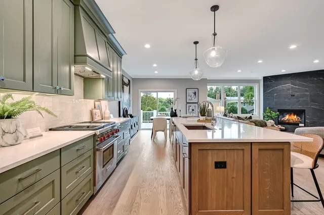 $980,000 | 131 Harding Avenue, Glen Ellyn, IL 60137