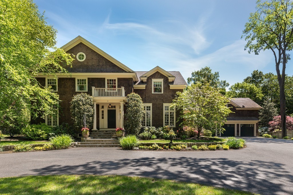 10 Ledgewood Road Winchester, MA 01890 - Photo 2 of 30 Gallery Image 2