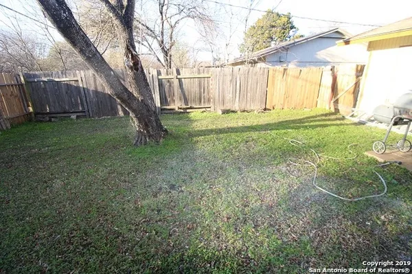 $1,650 | 8707 Glen Bluff, San Antonio, TX 78239