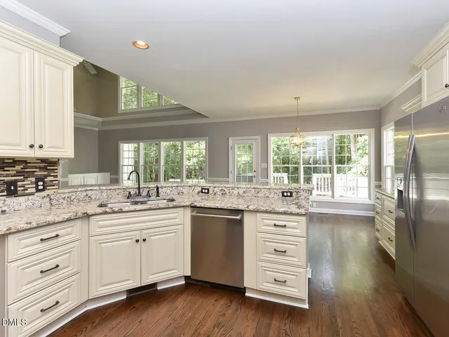 $825,000 | 406 Cricketfield Lane, Cary, NC 27518