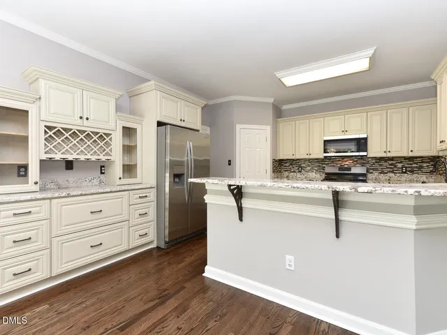 $825,000 | 406 Cricketfield Lane, Cary, NC 27518