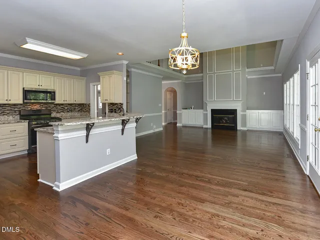 $825,000 | 406 Cricketfield Lane, Cary, NC 27518