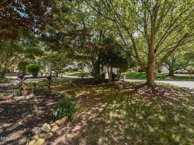 $825,000 | 406 Cricketfield Lane, Cary, NC 27518