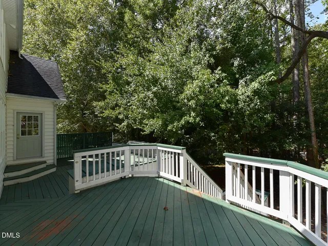 $825,000 | 406 Cricketfield Lane, Cary, NC 27518