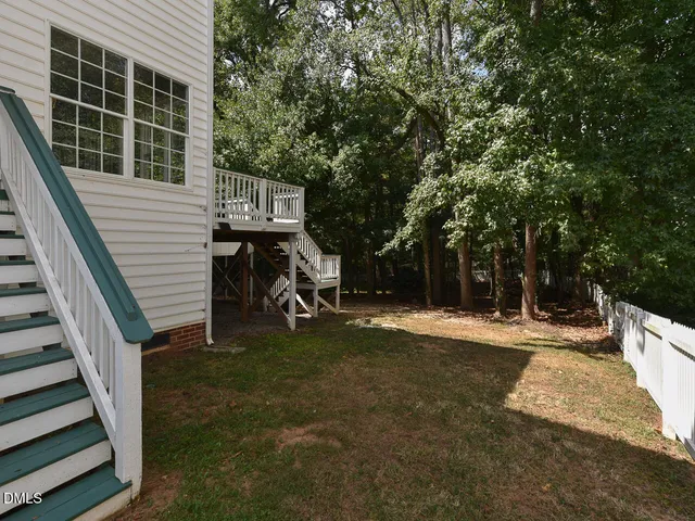 $825,000 | 406 Cricketfield Lane, Cary, NC 27518