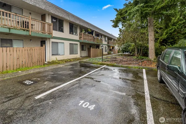 a view of a large building