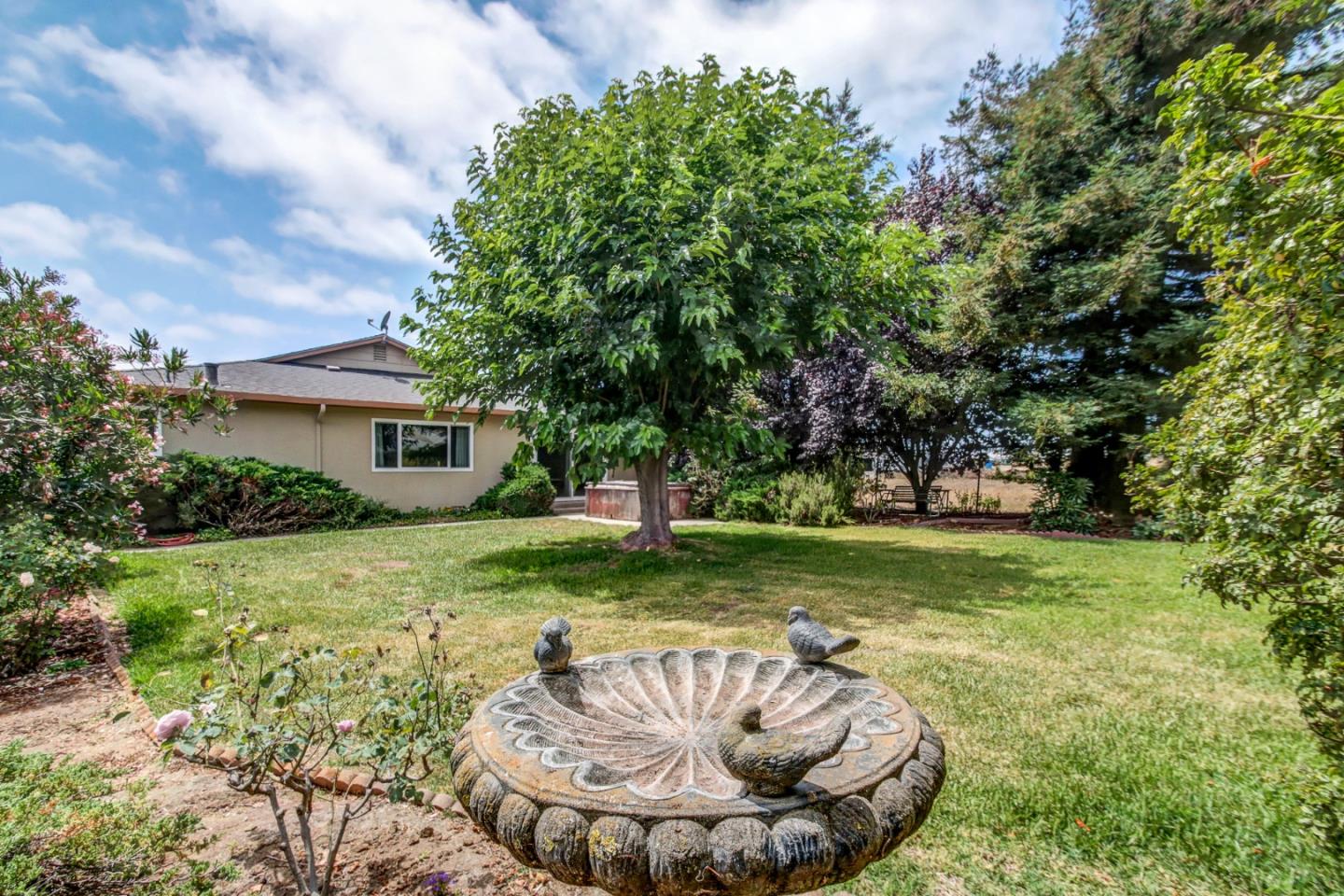 85 Kerr Road Watsonville, CA 95076 - Photo 22 of 29 a swimming pool with wooden fence