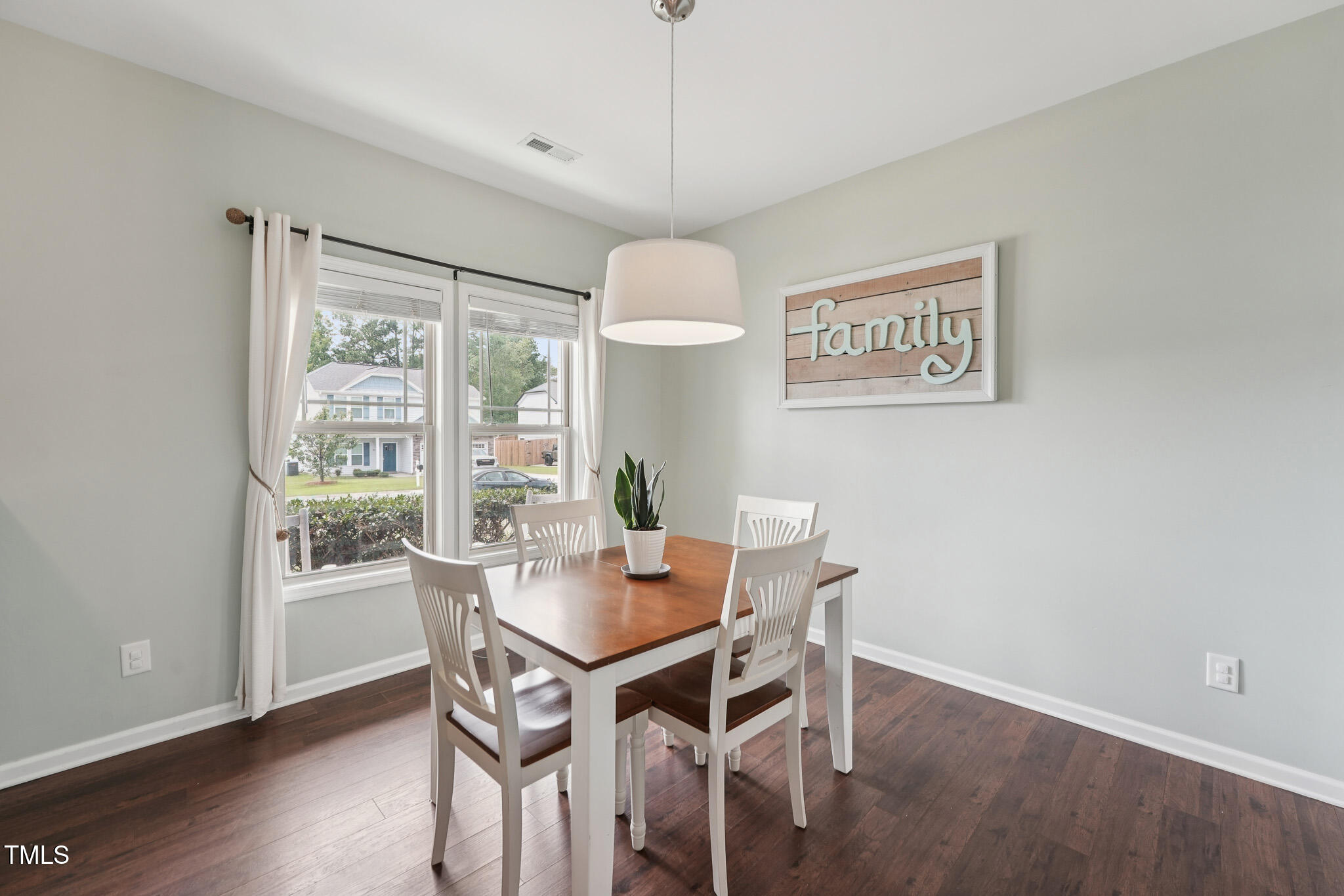 961 Sandyhill Road Wendell, NC 27591 - Photo 22 of 39 Dining