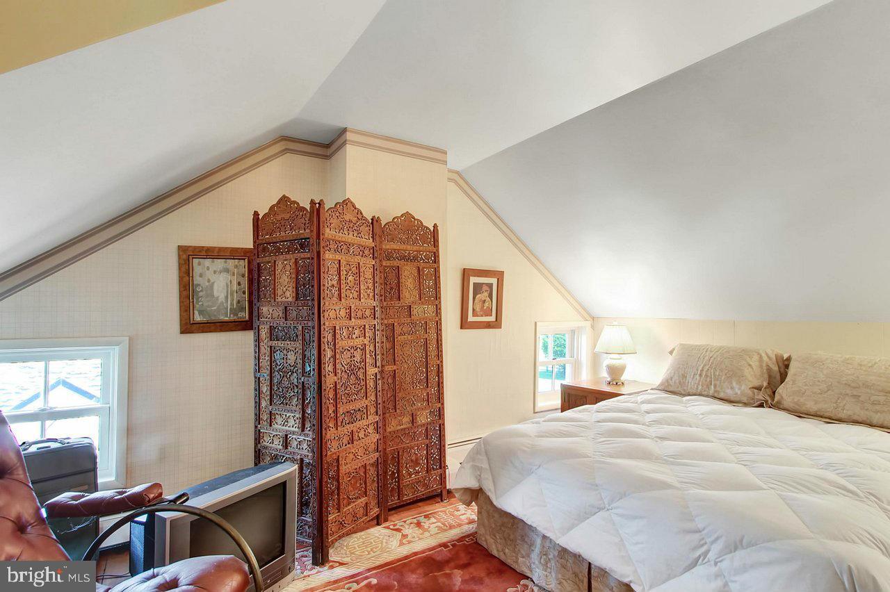 1236 Russell Tavern Road Gettysburg, PA 17325 - Photo 26 of 30 Bedroom