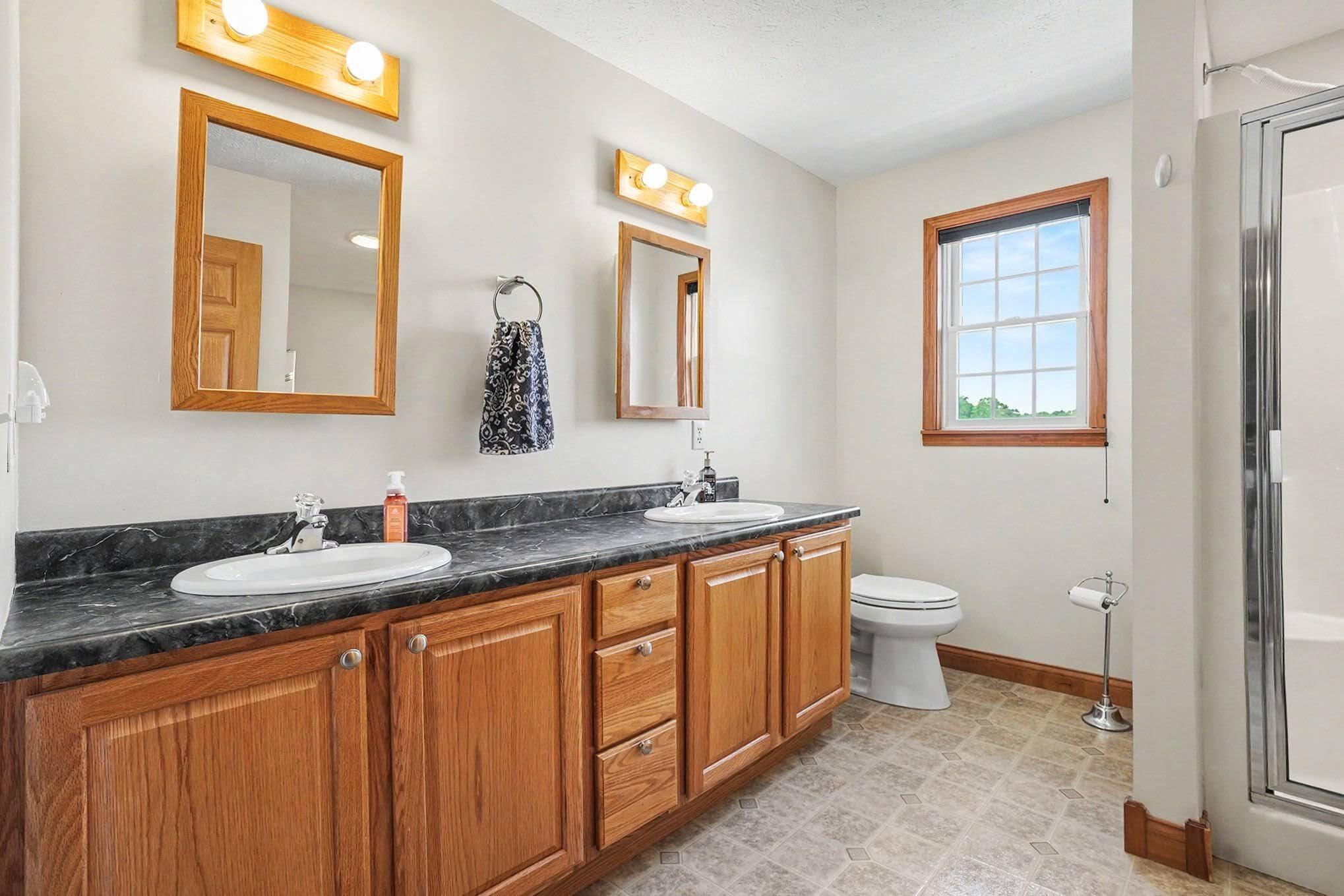 86640 60th Street Decatur, MI 49045 - Photo 24 of 60 PRIMARY BATHROOM