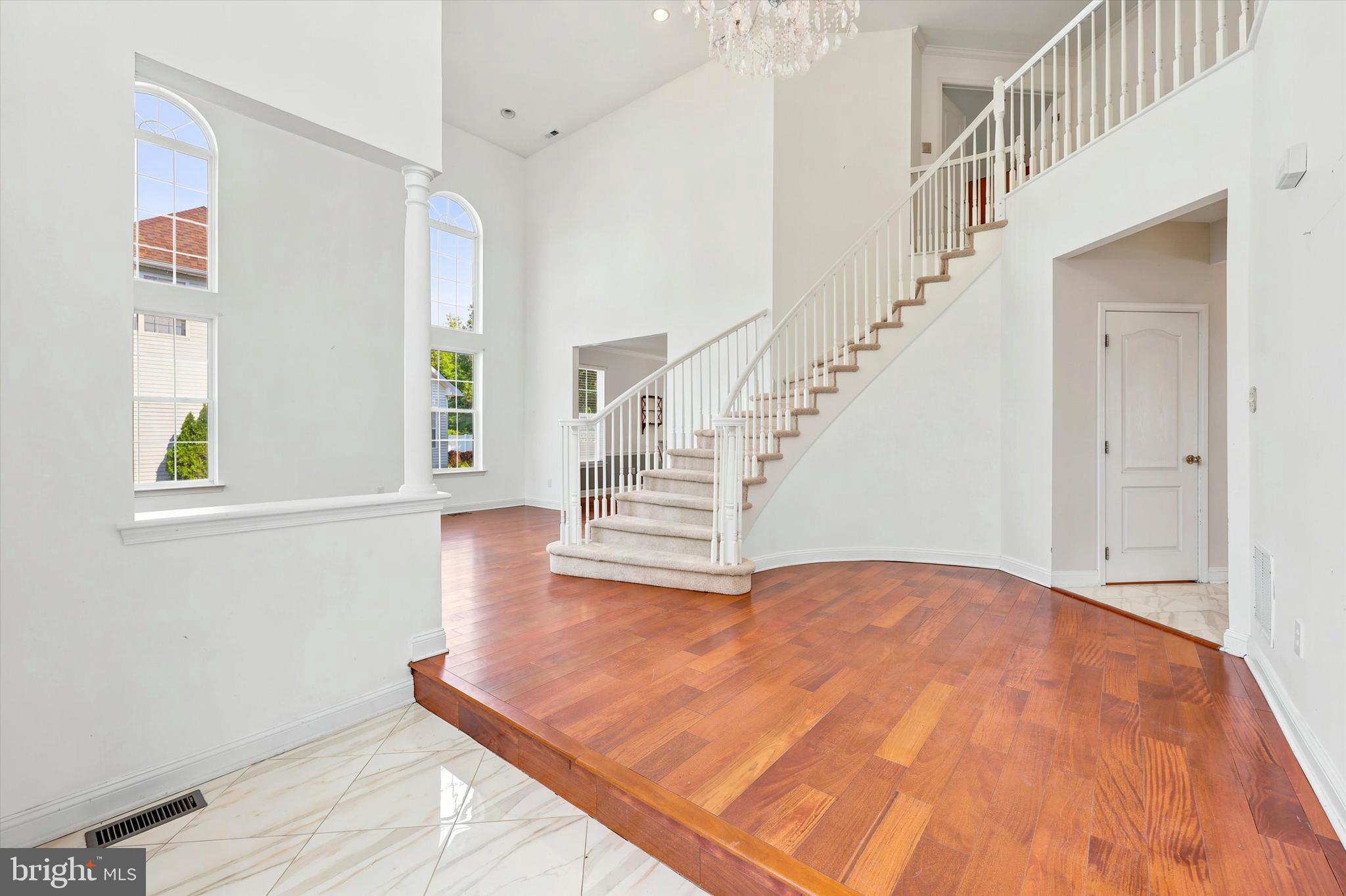 5 Farmingham Drive Sewell, NJ 08080 - Photo 4 of 36