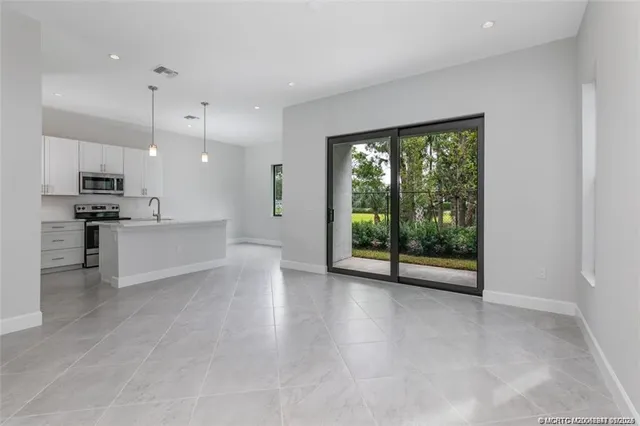 $3,800 | 3673 Magnolia Rdg Lane, Palm City, FL 34990