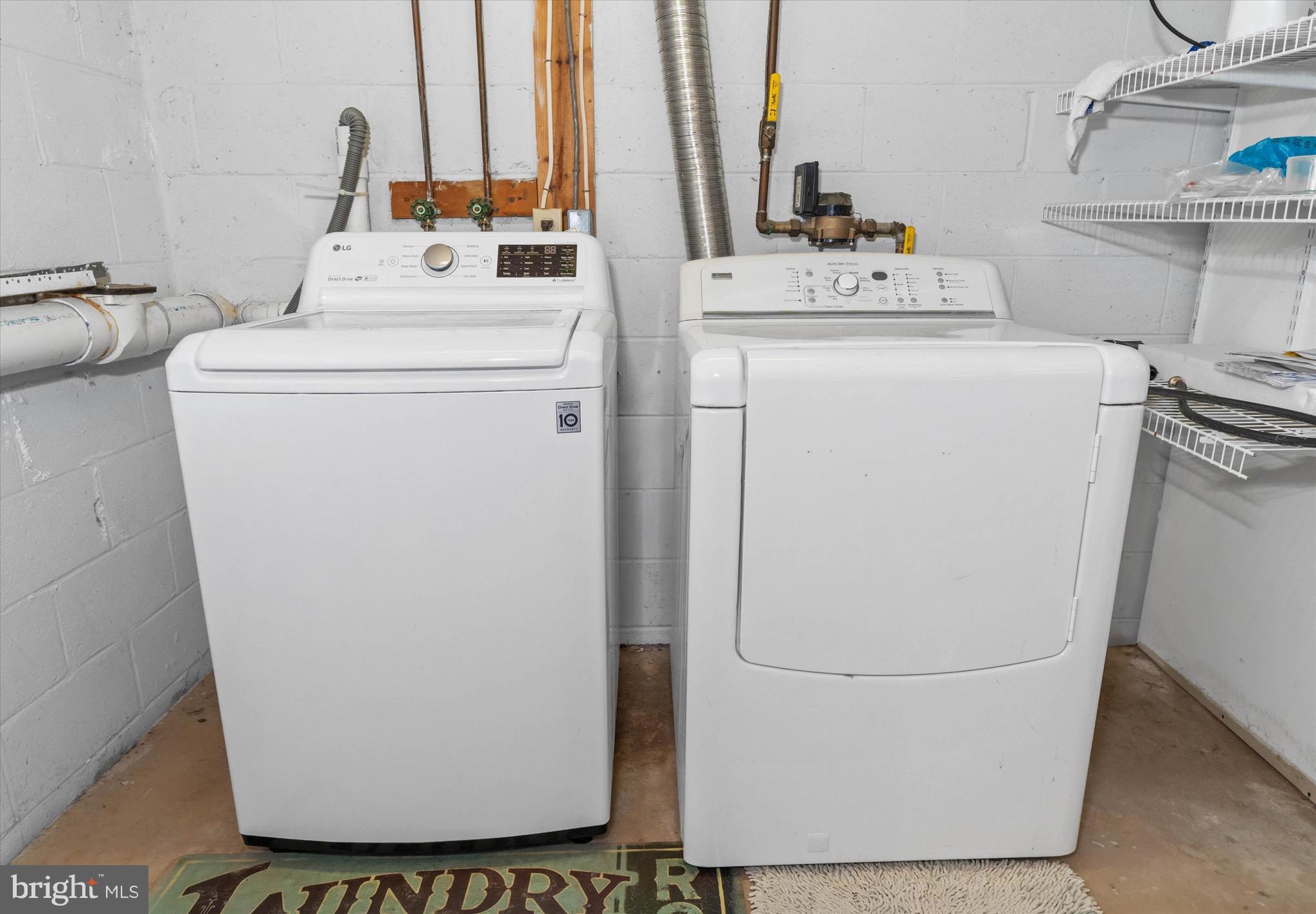 701 Christopher Drive Middletown, DE 19709 - Photo 44 of 57 a utility room with dryer and washer