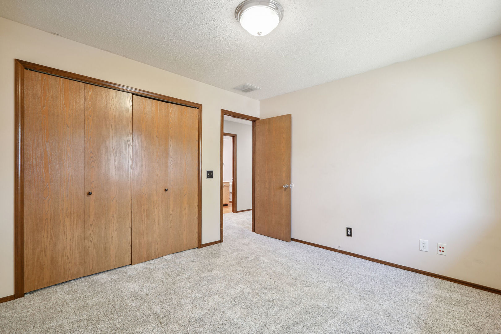 2811 Rachel Road Champaign, IL 61822 - Photo 16 of 33 Gallery Image 16
