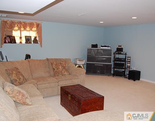 19 Rondell Lane Old Bridge, NJ 08879 - Photo 5 of 10 Gallery Image 5