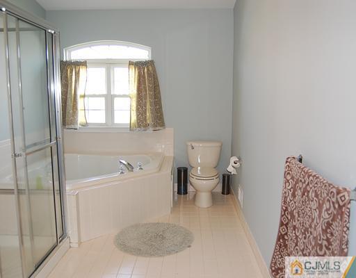19 Rondell Lane Old Bridge, NJ 08879 - Photo 7 of 10 Gallery Image 7