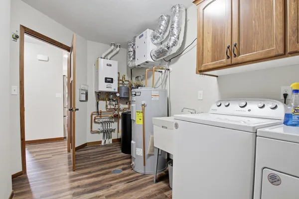 $319,000 | 465 Meadow View Court, Paynesville, MN 56362