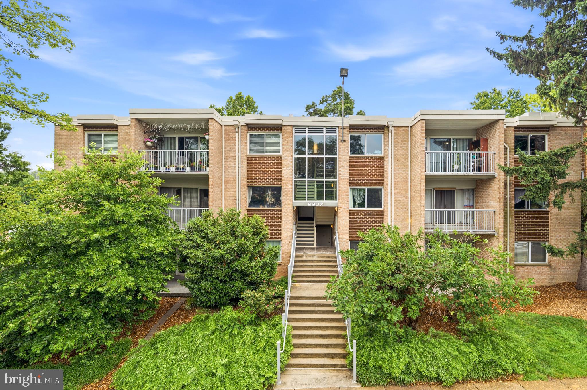 2907 Charing Cross Road, Unit 9/3 Falls Church, VA 22042 - Photo 3 of 34