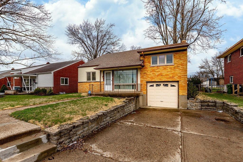 5640 Lawrence Road Cincinnati, OH 45248 - Photo 3 of 36 Gallery Image 3